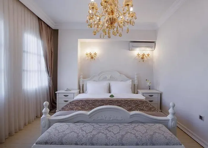 Lavin Suites